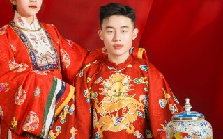 【五一档】林依晨孙艺洲张艺凡联手智斗渣男！荒诞爆笑喜剧《三心两意》手撕渣男
